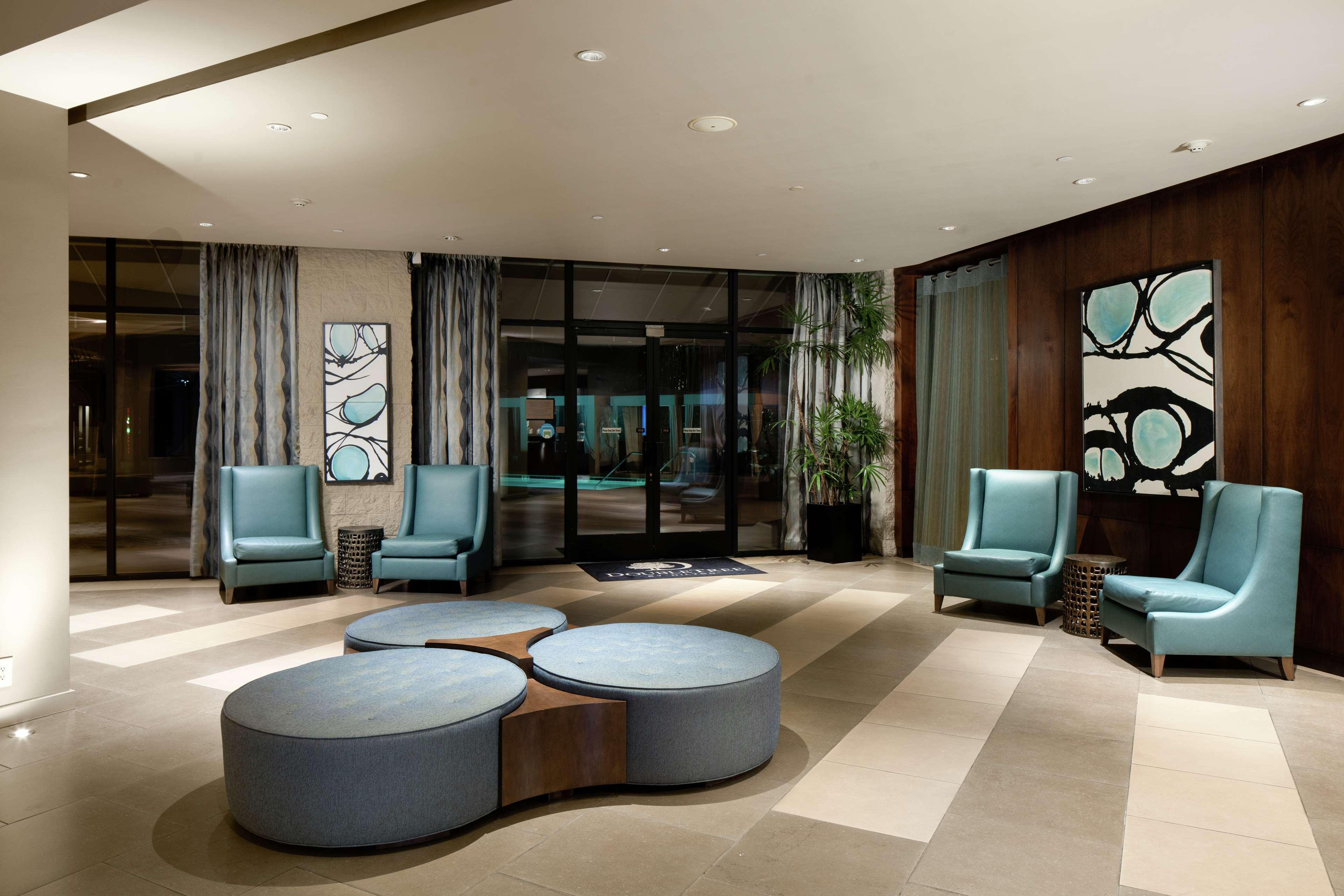 Отель Doubletree By Hilton Monrovia - Pasadena Area Экстерьер фото